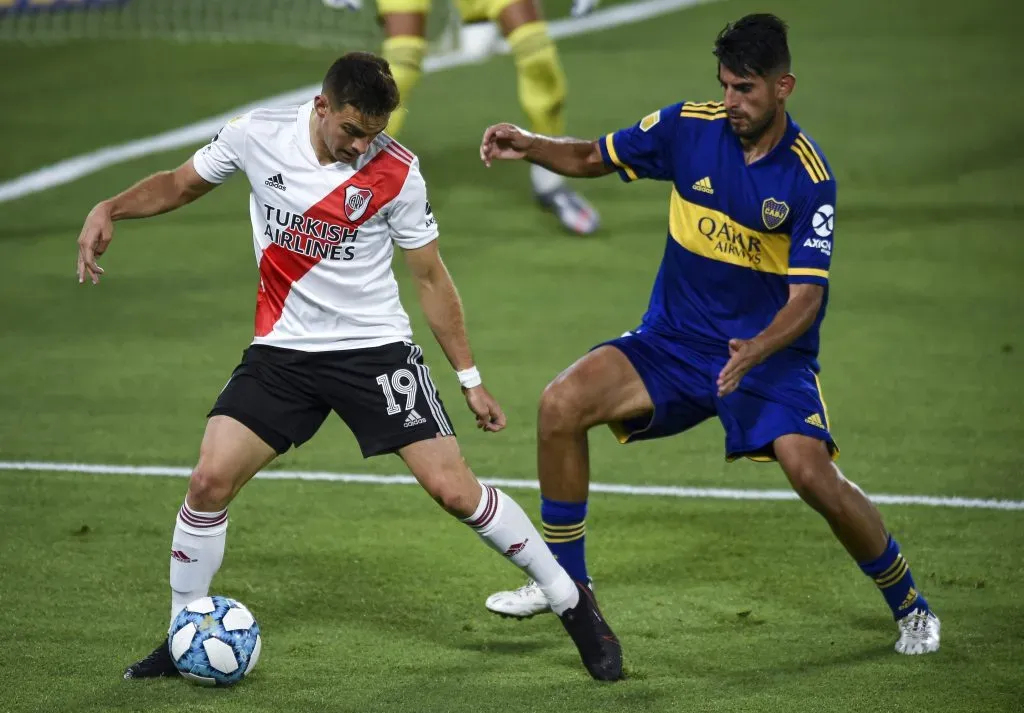 Carlos Zambrano jugando contra River Plate. (Foto: Getty).