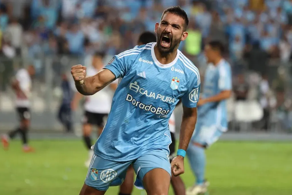 Cauteruccio festejando un gol con Cristal. (Foto: IMAGO)