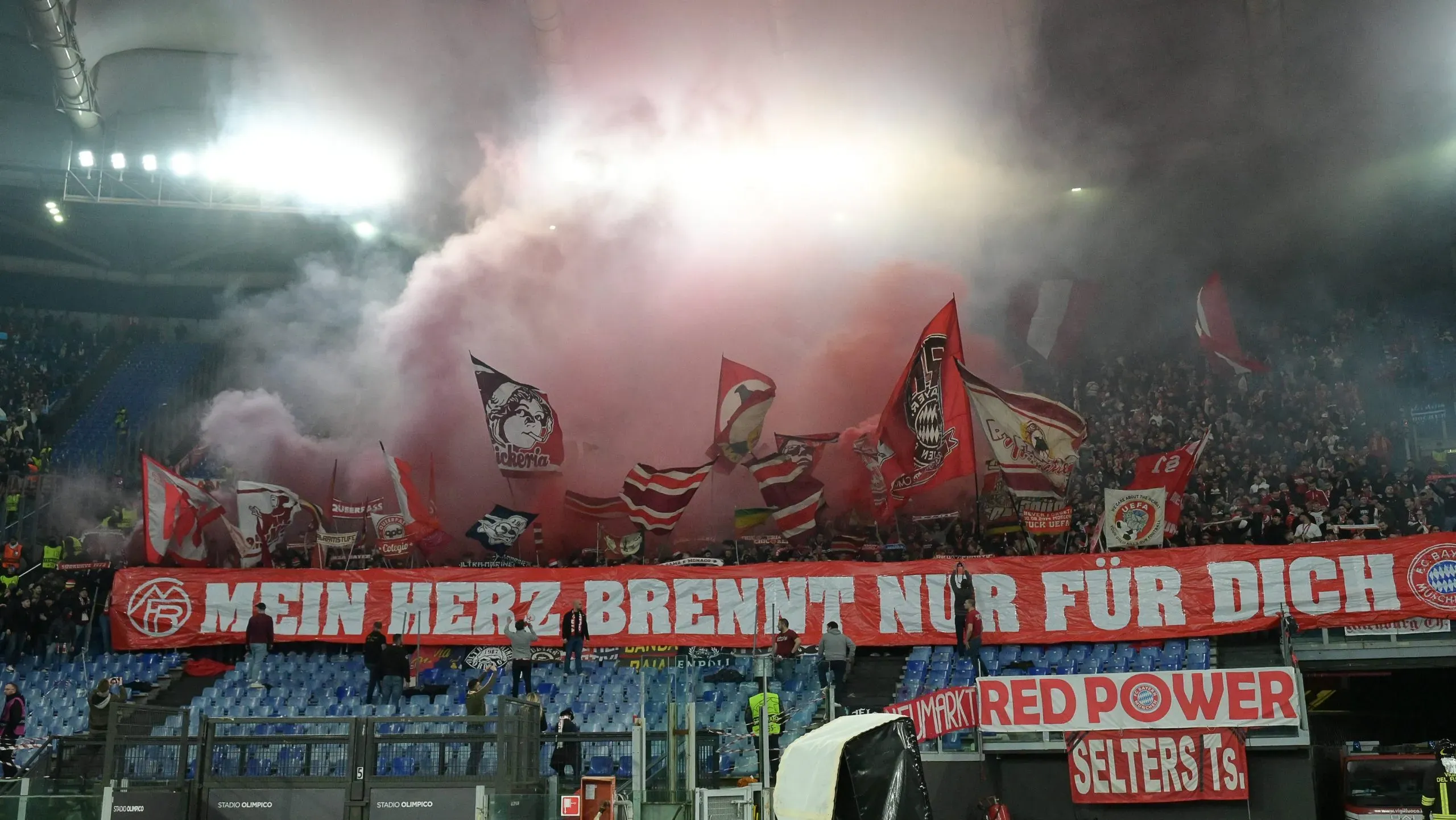 La afición del Bayern Munich en el Estadio Olímpico de Roma. Imago.