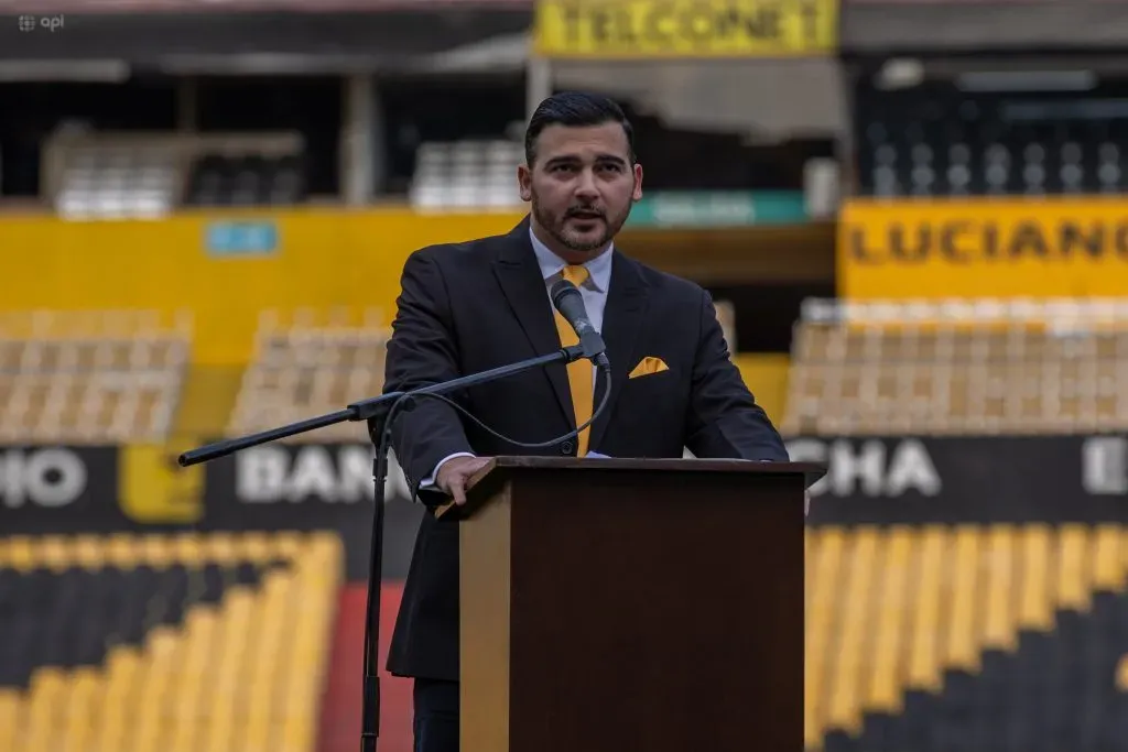 Guayaquil, miércoles 13 de diciembre del 2023
Nueva dirigencia de Barcelona SC asume cargo en una evento que se realizó está tarde en el estadio Banco Pichincha. Antonio Alvarez, presidente
Fotos: POLO/API