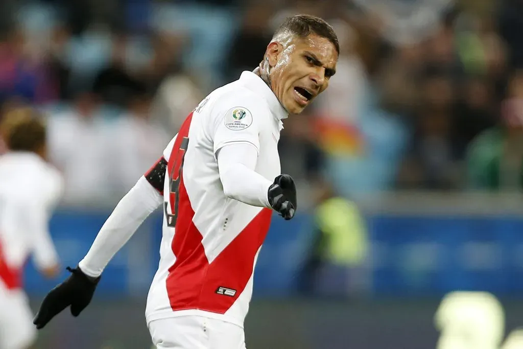 Guerrero festejando un gol con Perú. (Foto: Selección de Perú Prensa)
