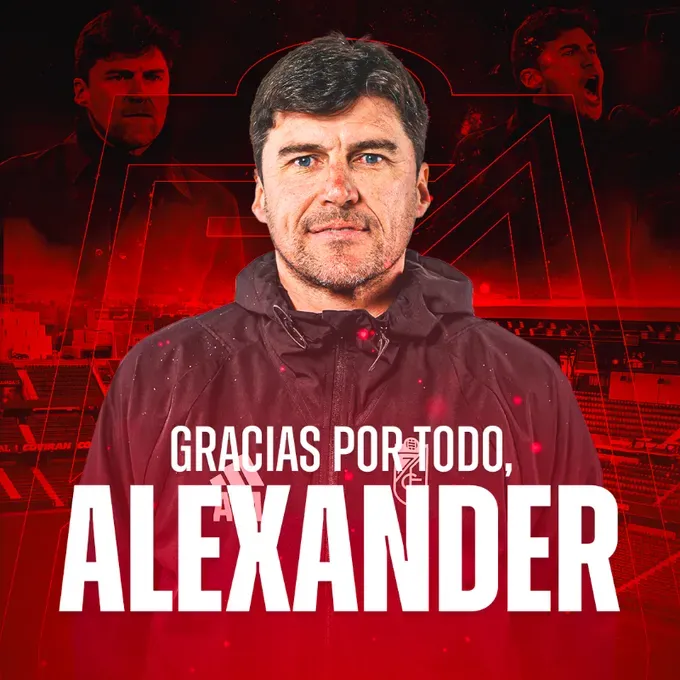 Alexander Medina dejó de ser el entrenador del Granada.