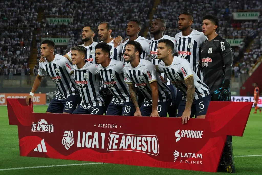 Alianza Lima en un partido por Liga 1. (Foto: IMAGO).