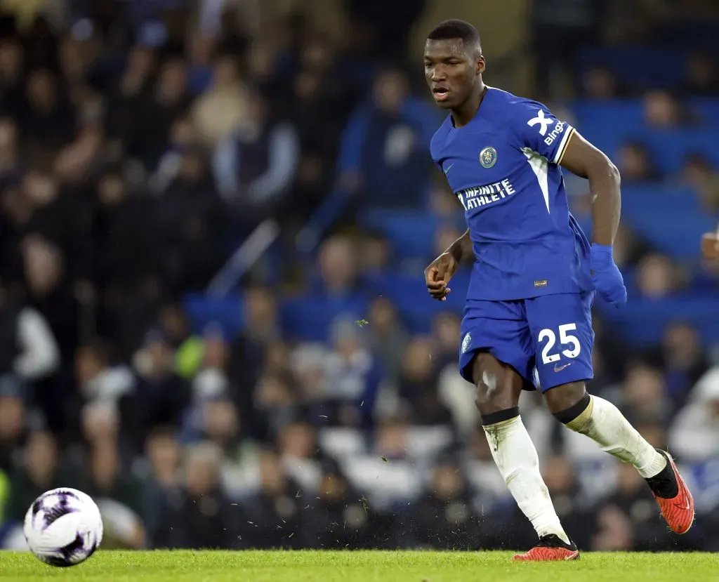 Moisés Caicedo ya se ha ganado un lugar como titular en Chelsea. (Foto: IMAGO)