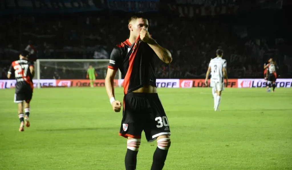 Franco Mastantuono festeja su primer gol con River Plate: IMAGO