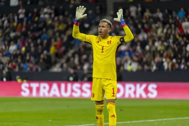 Pedro Gallese atajando con Perú. (Foto: Selección de Perú Prensa)