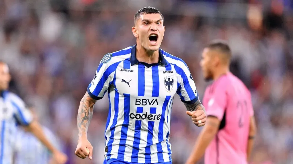 Brandon Vázquez celebrando el gol vs. Inter Miami