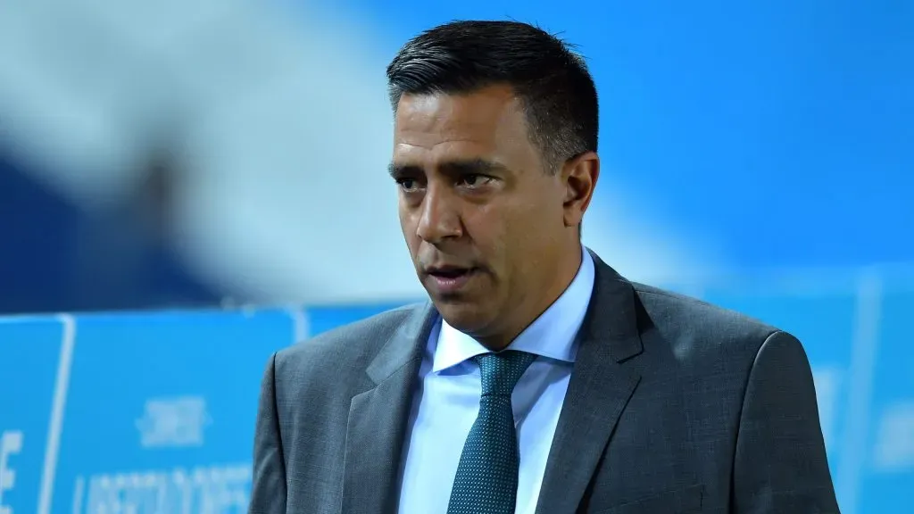 César Farías sigue siendo la primera opción de Emelec para reemplazar a Hernán Torres.