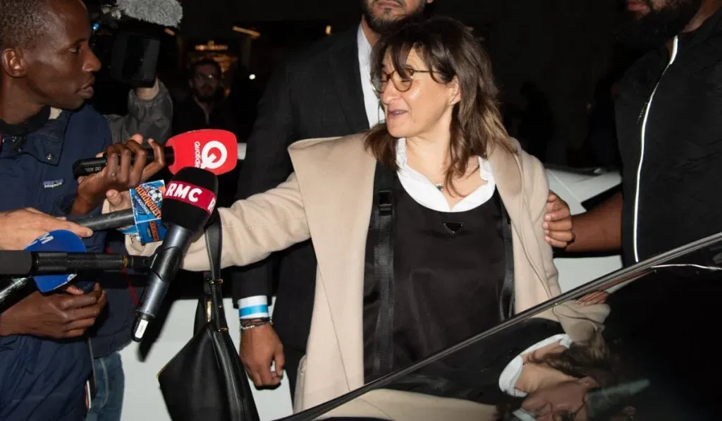 Momento exacto donde Fayza Lamari anuncia el futuro de Mbappé: IMAGO