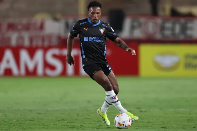 Jhojan Julio sigue sin renovar con Liga de Quito. (Foto: Imago)