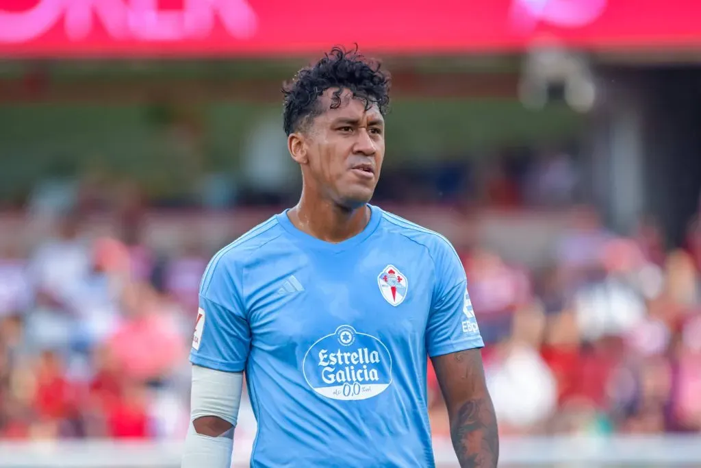 Renato Tapia jugando en la Celta de Vigo. (Foto: IMAGO).