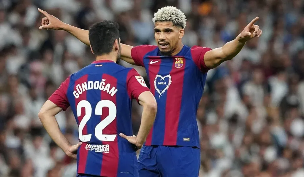 Ronald Araújo y Gundogan tras sus cruces ante PSG: IMAGO