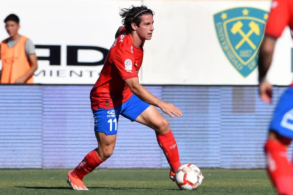 Montes tiene contrato hasta final de año en Universidad Católica. (Foto: Imago)