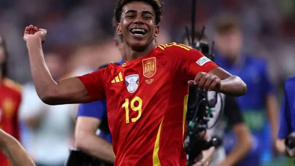 Lamine Yamal y su ya icónico tanto ante Francia: IMAGO