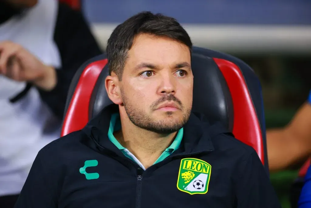 Nicolás Larcamón, DT argentino. Foto: Getty.