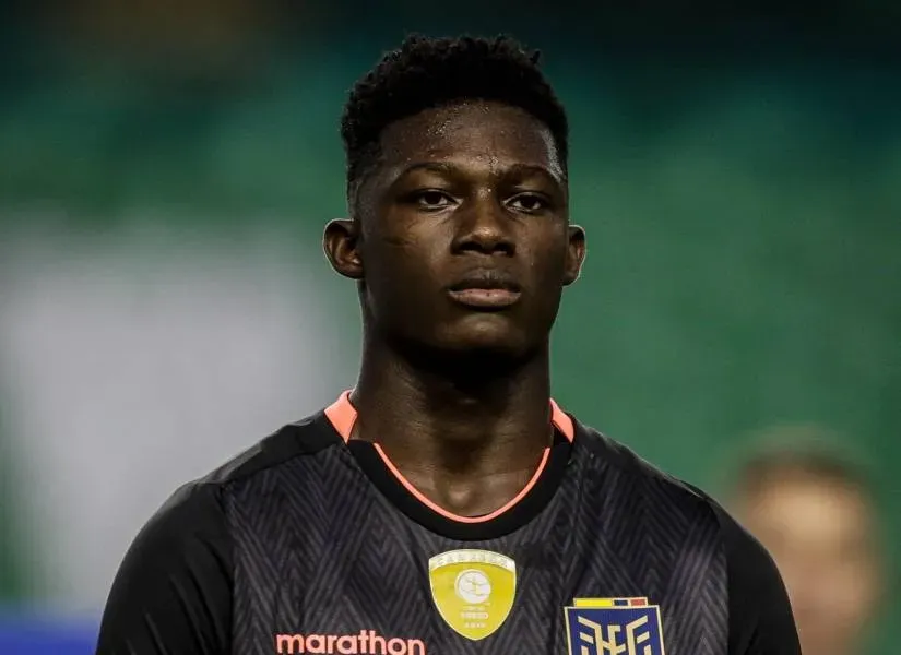 Napa fue capitán del equipo Sub-20 de Ecuador.