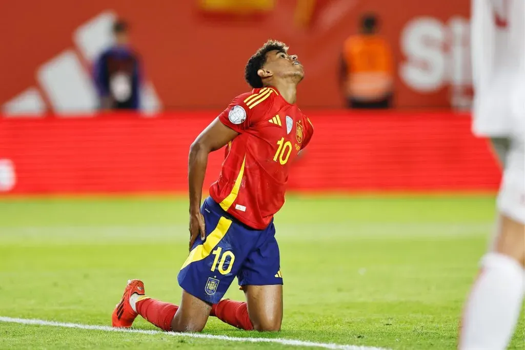 Lamine Yamal vs. Dinamarca, el partido en el que padeció la sobrecarga muscular.