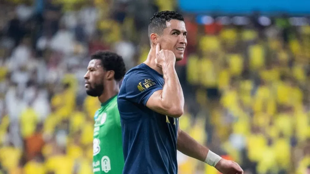 Según Forbes y la prensa árabe, CR7 sobrepasa en sueldo a Messi por más de 180 millones de euros en este 2024: IMAGO