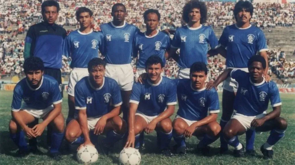 Su momento cumbre lo vivió con la Recopa ganada en el 91 (Twitter/X)