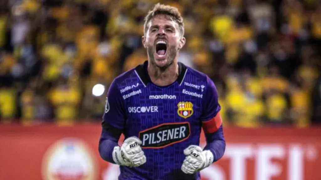 Javier Burrai juega en Barcelona SC desde 2020