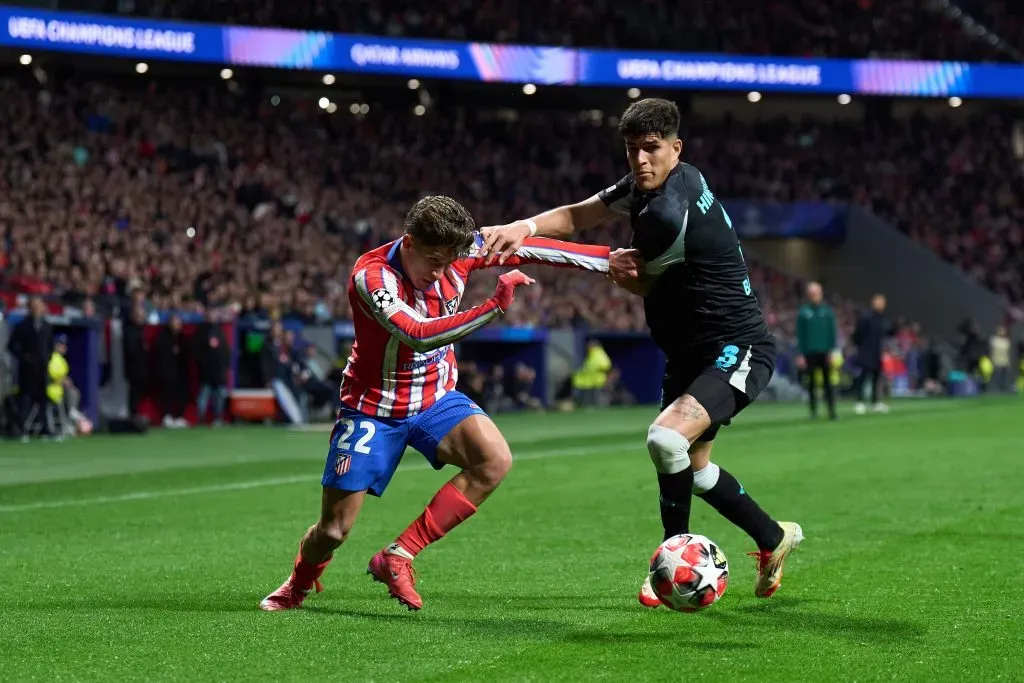 Hincapié jugó Champions League contra el Atlético de Madrid. (Foto: GettyImages)