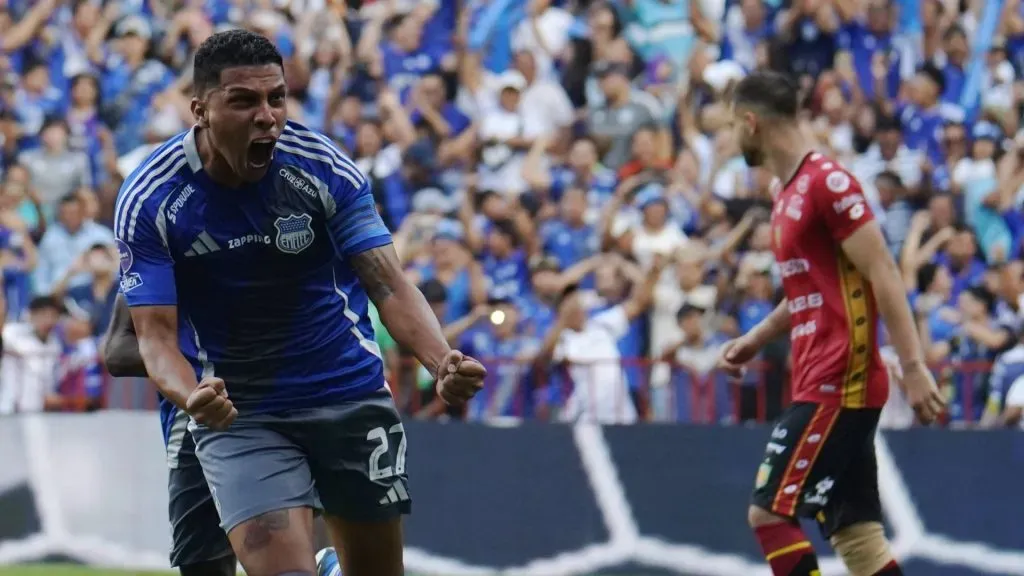 Luis Fernando León podría irse de Emelec. Foto: IMAGO.
