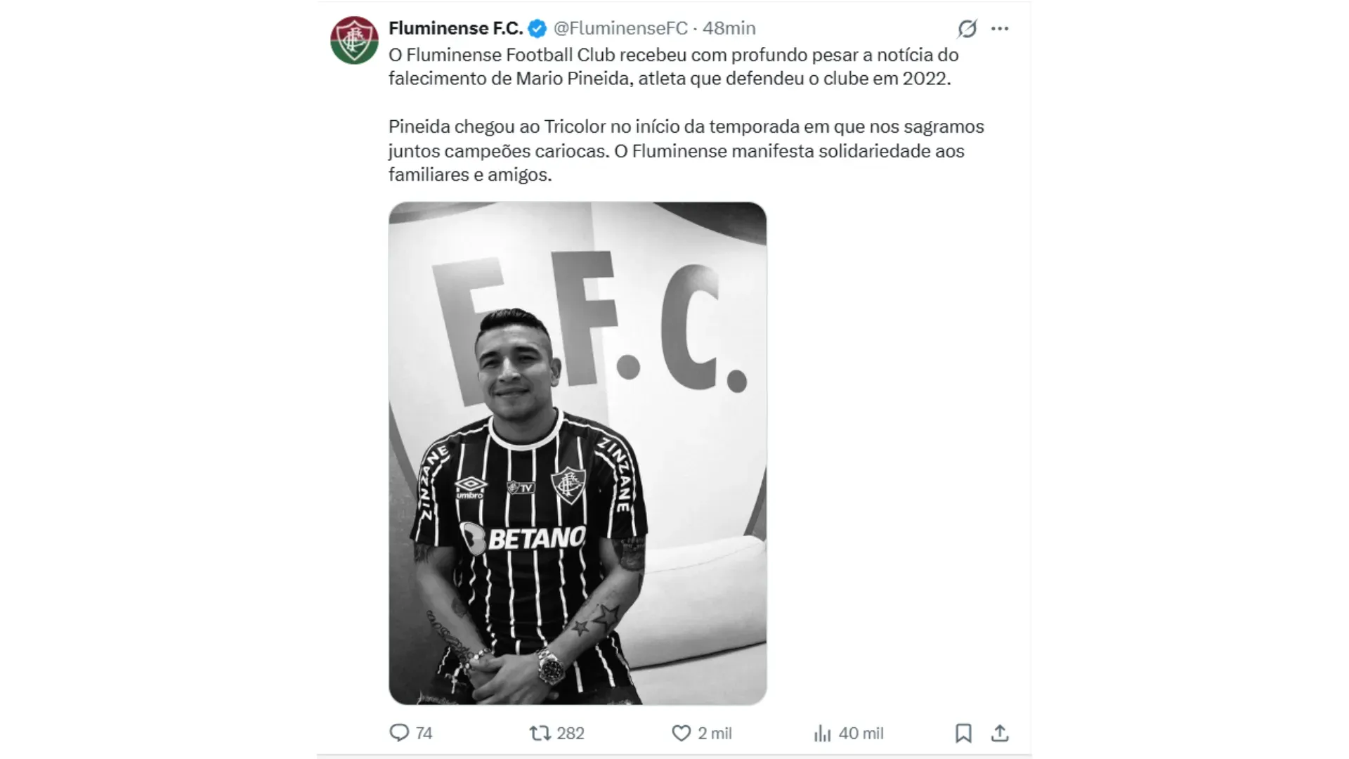 Fluminense recordó a Mario Pineida