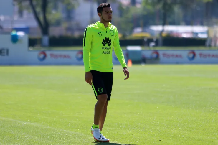 Christian Paredes en América