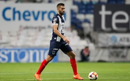 Nicolás Sánchez, con un pie y medio fuera de Monterrey (Imago 7)