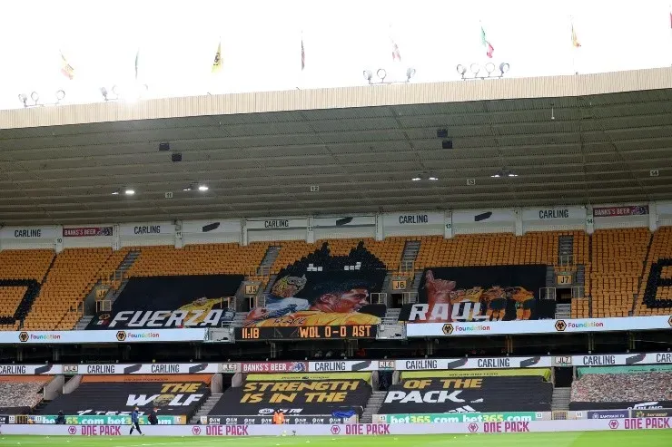 Pancarta Raúl Jiménez Wolverhampton