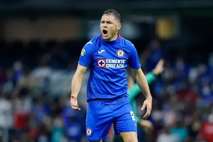 Pablo Aguilar en Cruz Azul