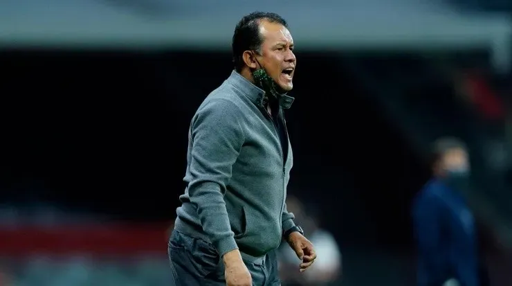 Juan Reynoso, actual entrenador de Cruz Azul. (Imago 7)