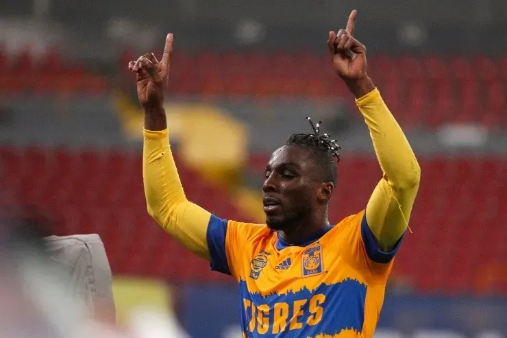 Julián Quiñones se iría a Atlas. Jam Media.