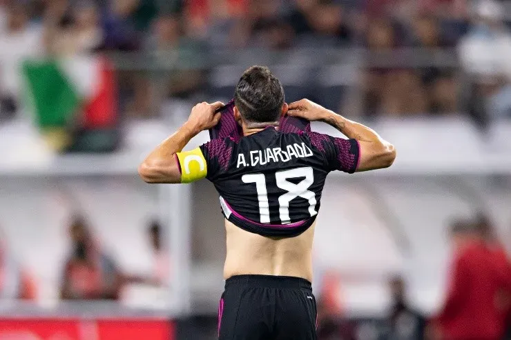 Andrés Guardado con la selección mexicana.