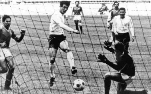 Así fue el primer gol de Kamamoto frente a México.