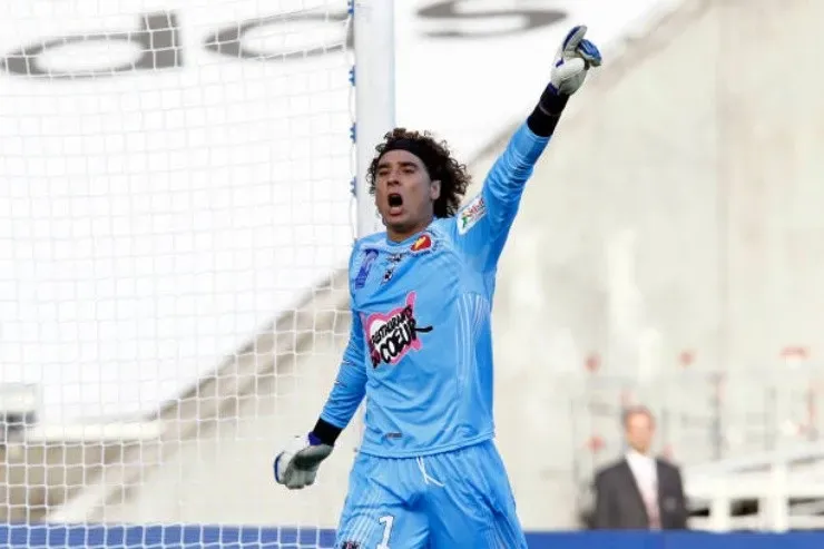 Ochoa en el Ajaccio.