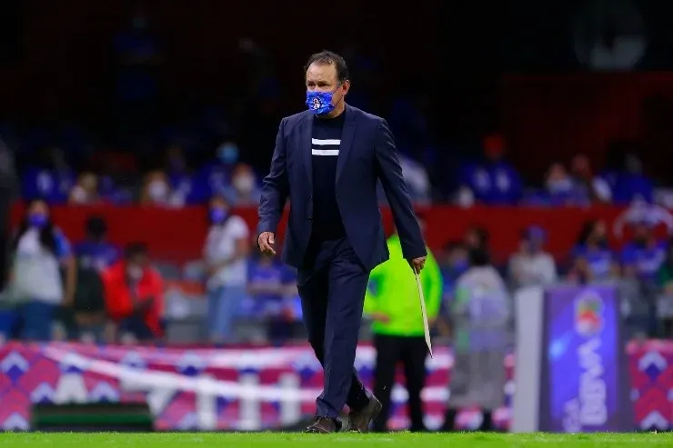 Juan Reynoso sería el apuntado para dirigir a Perú.