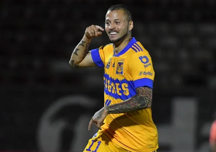Nicolás 'Diente' López en Tigres