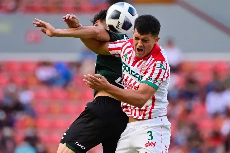 Agustín Oliveros en Necaxa