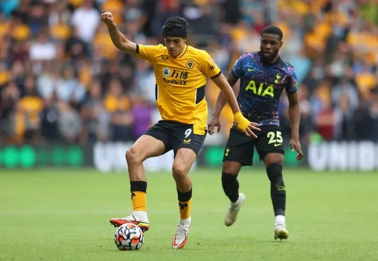 Raúl Jiménez tendrá competencia en Wolverhampton. Getty.