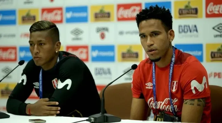 Gallese y Aquino, compañeros en la Selección Peruana. (@SeleccionPeru)