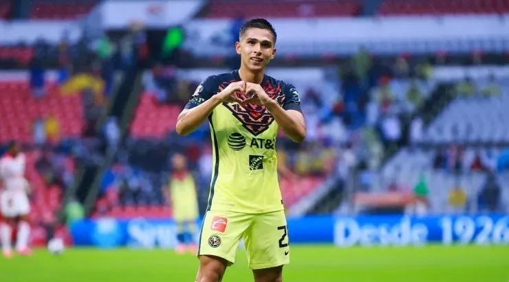 Chava Reyes sigue creciendo en América. (Imago 7)