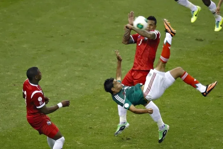 Chilena Raúl Jiménez