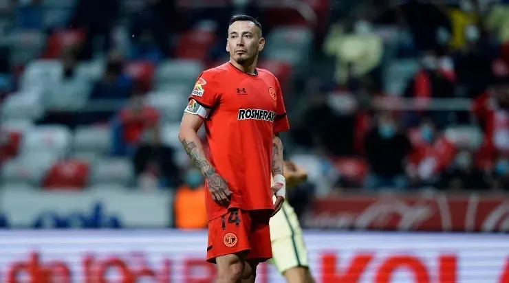 Sambueza, ídolo de Toluca, falló un penalti ante el América. (Imago 7)