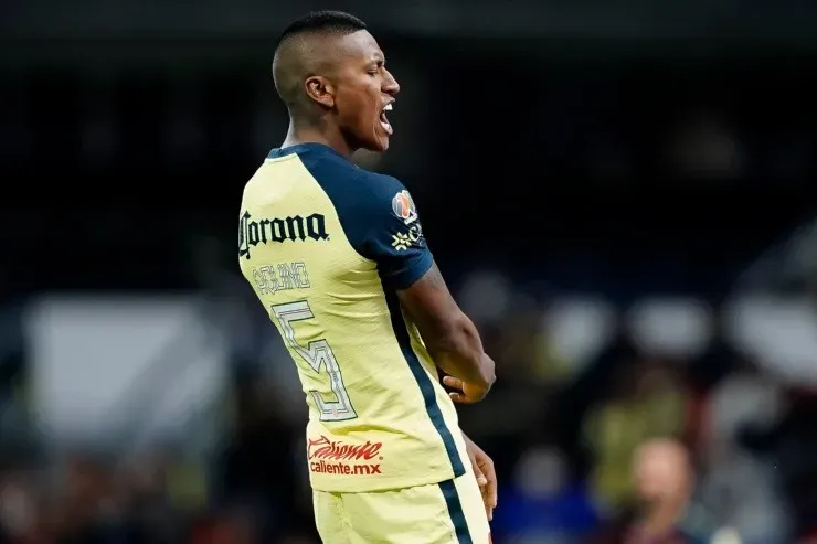 Pedro Aquino en las Águilas del América