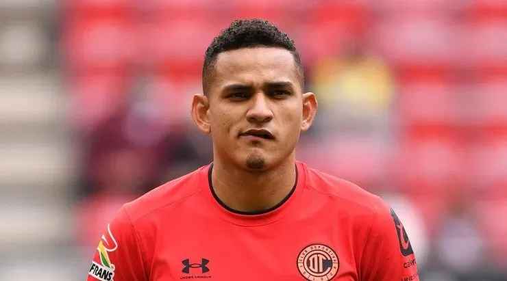 Vanegas no estuvo firme en defensa.(Imago 7)