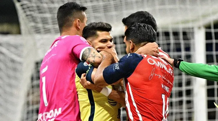 Miguel Ponce y una actitud insólita.(Imago 7)