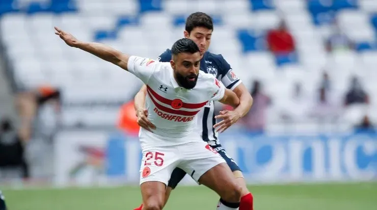 Canelo protagonizó un blooper en ataque. (Imago 7)