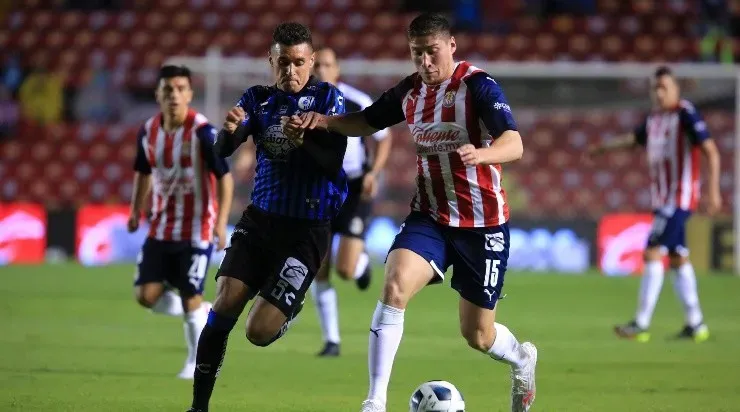 Olivas fue ‘protagonista’ en el primer gol de Gallos. (Imago 7)