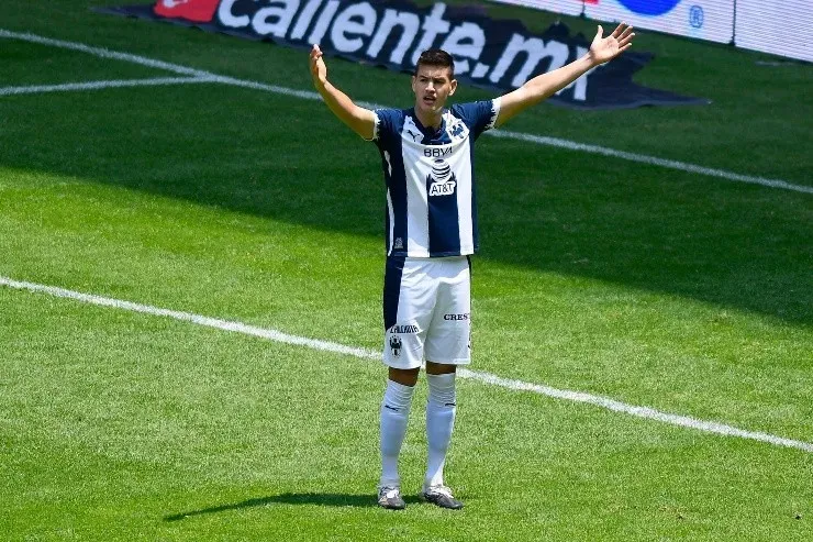 César Montes en Monterrey